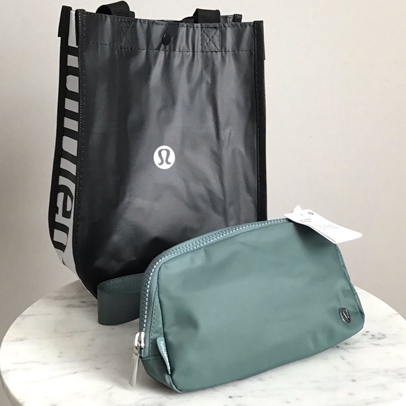 lululemon athletica Handbags - Lululemon Everywhere Belt Bag New With Tag